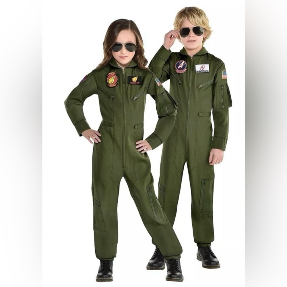 NWT • Top Gun Maverick Flight Costume w/ Interchangeable Patches • Large